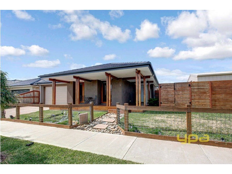 4 Creswick Drive, Eynesbury VIC 3338