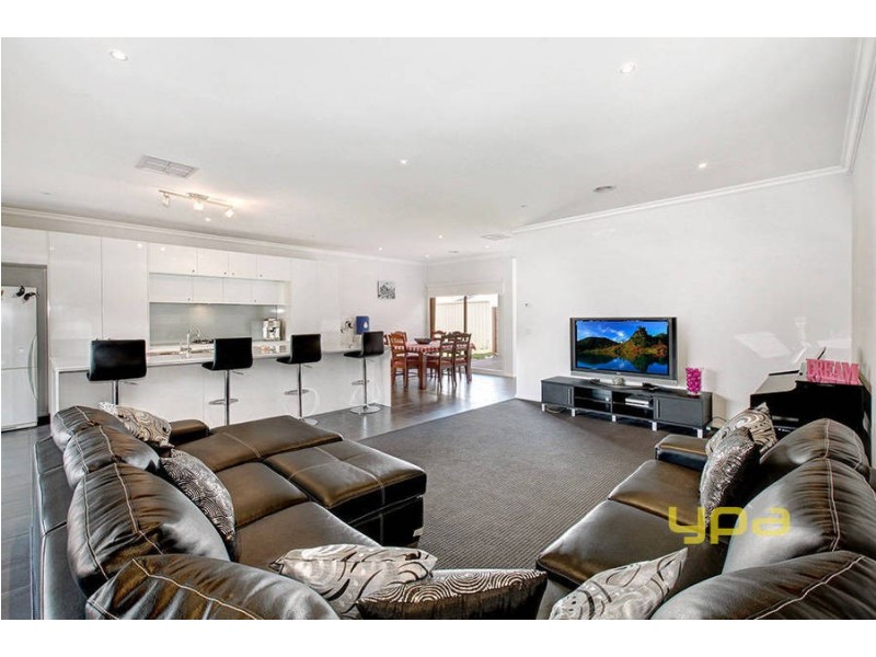 4 Creswick Drive, Eynesbury VIC 3338