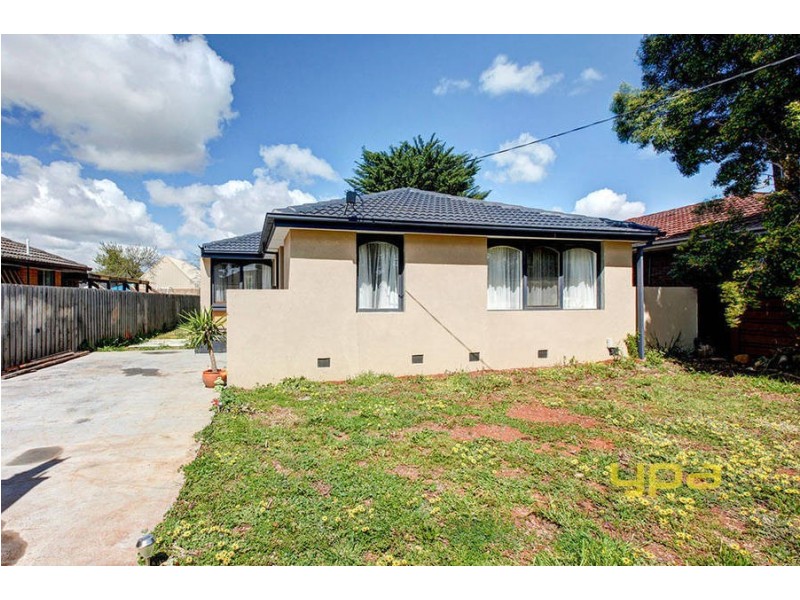 6 Perry Close, Melton VIC 3337