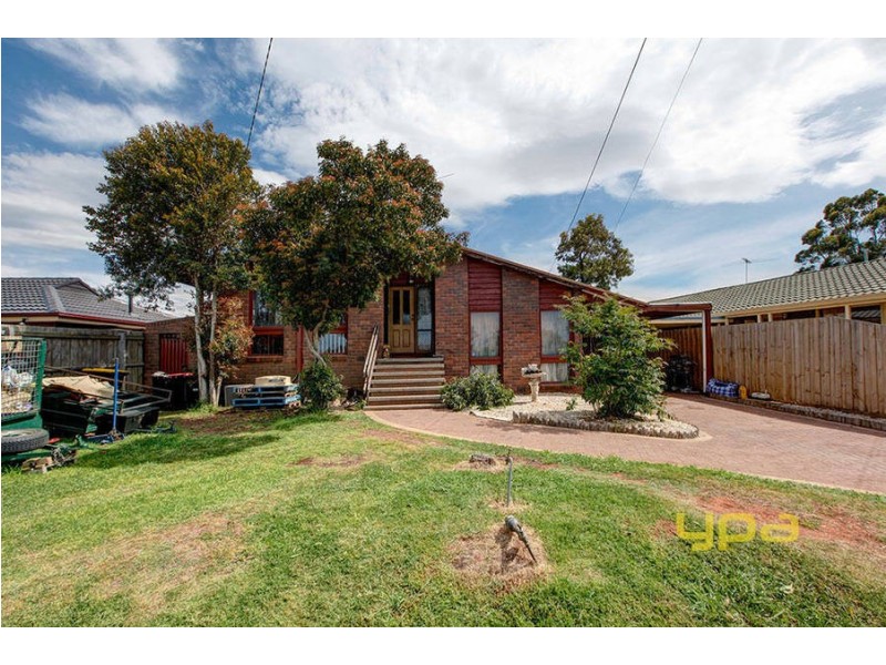 28 Lachlan Road, Melton South VIC 3338