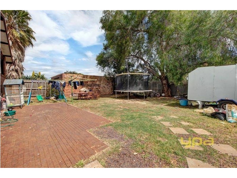 28 Lachlan Road, Melton South VIC 3338