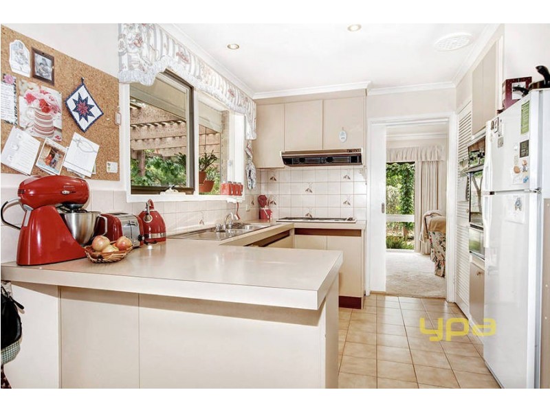 4 Avon Court, Melton West VIC 3337