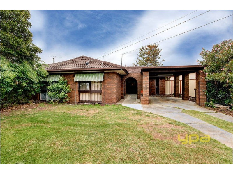 34 Bennett Street, Melton South VIC 3338