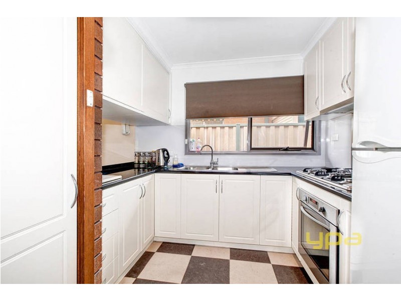 34 Bennett Street, Melton South VIC 3338