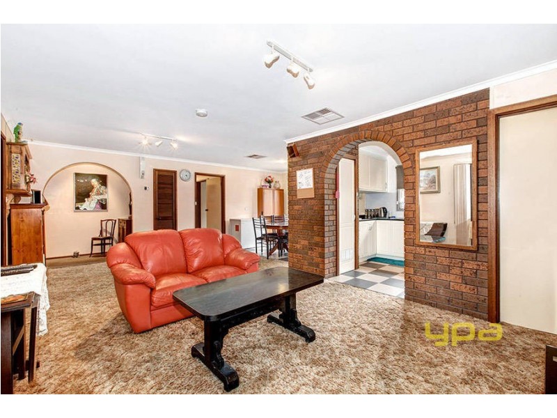 34 Bennett Street, Melton South VIC 3338