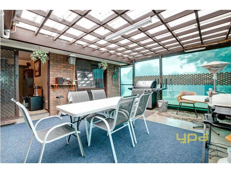 34 Bennett Street, Melton South VIC 3338