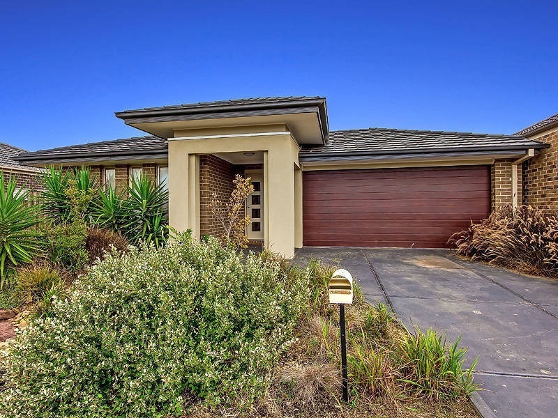 25 Barleygrass Crescent, Brookfield VIC 3338