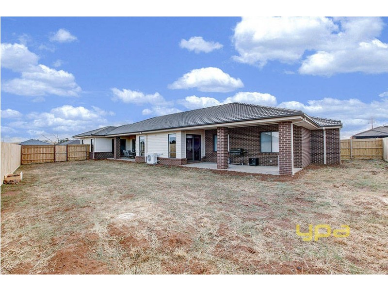 5 Meredith Place, Eynesbury VIC 3338