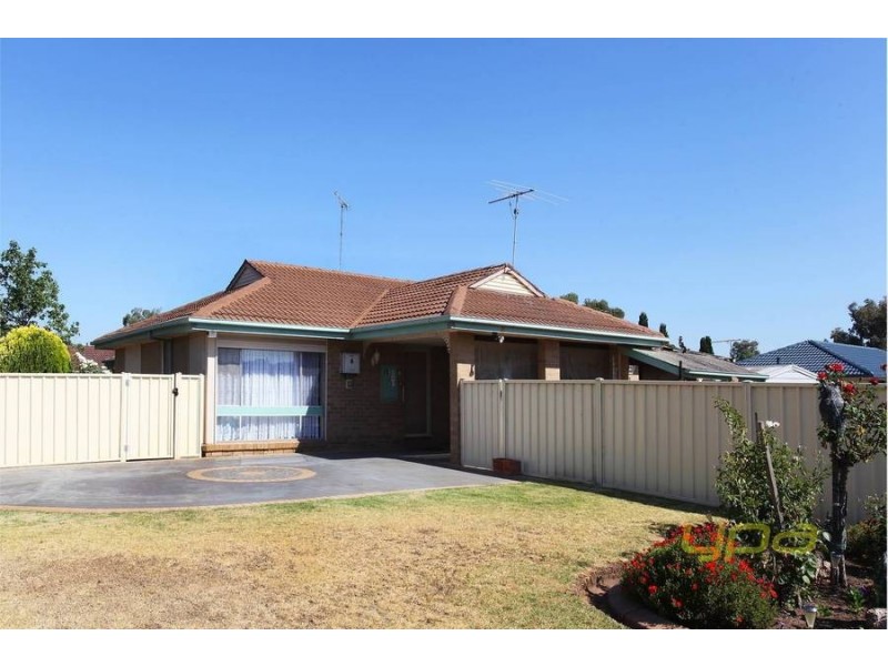 1 Clendon Place, Melton West VIC 3337