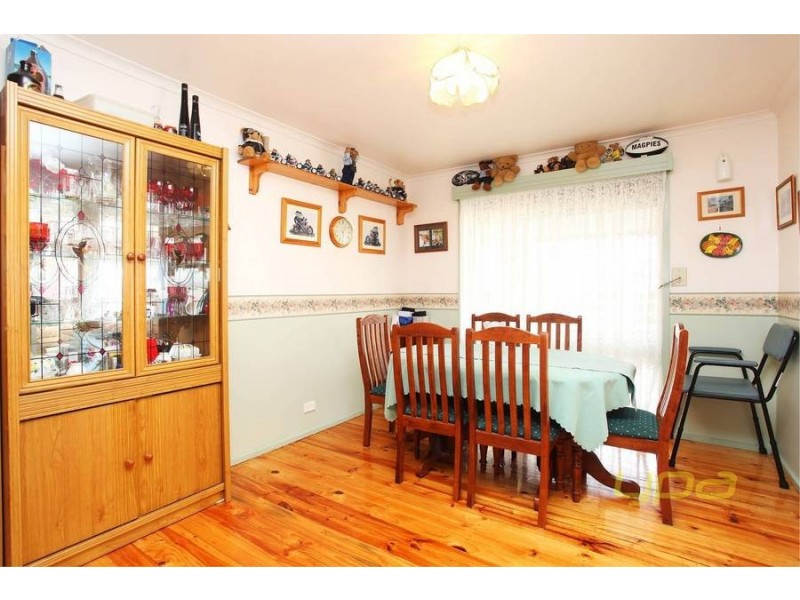 1 Clendon Place, Melton West VIC 3337