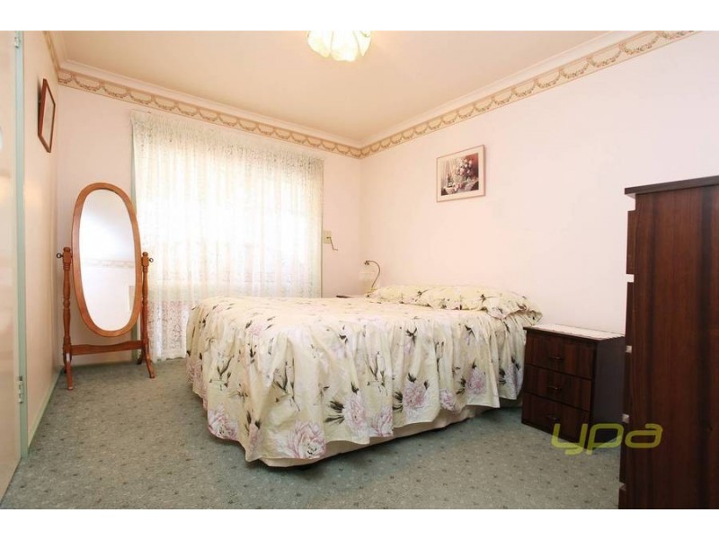 1 Clendon Place, Melton West VIC 3337