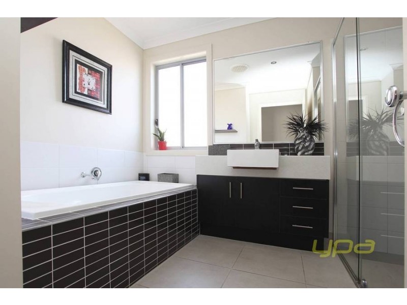 3 Citronelle Circuit, Brookfield VIC 3338