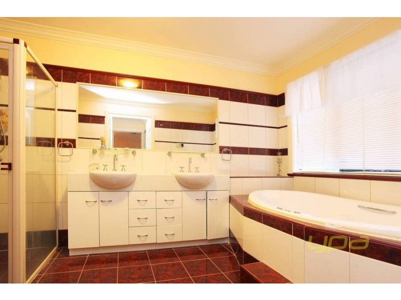 28 Westlake Drive, Melton West VIC 3337