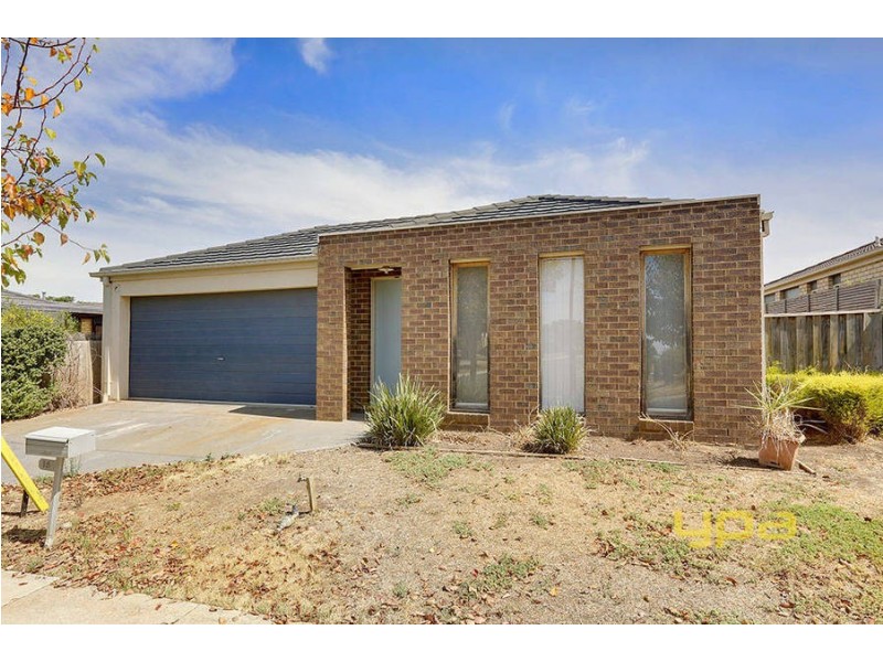 16 Fairhaven Boulevard, Melton West VIC 3337