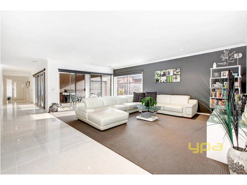 12 Marong Avenue, Eynesbury VIC 3338