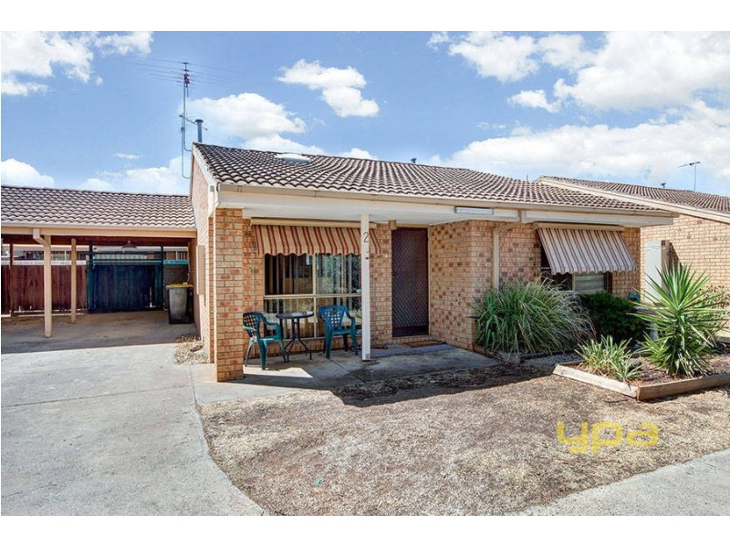 2/18 Toolern Street, Melton South VIC 3338