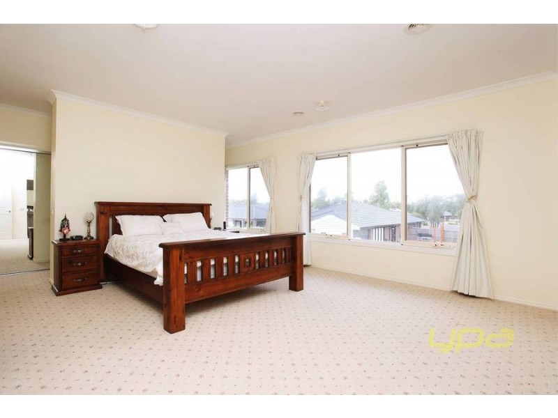 17 Trentham Avenue, Eynesbury VIC 3338