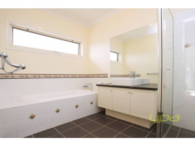 17 Trentham Avenue, Eynesbury VIC 3338