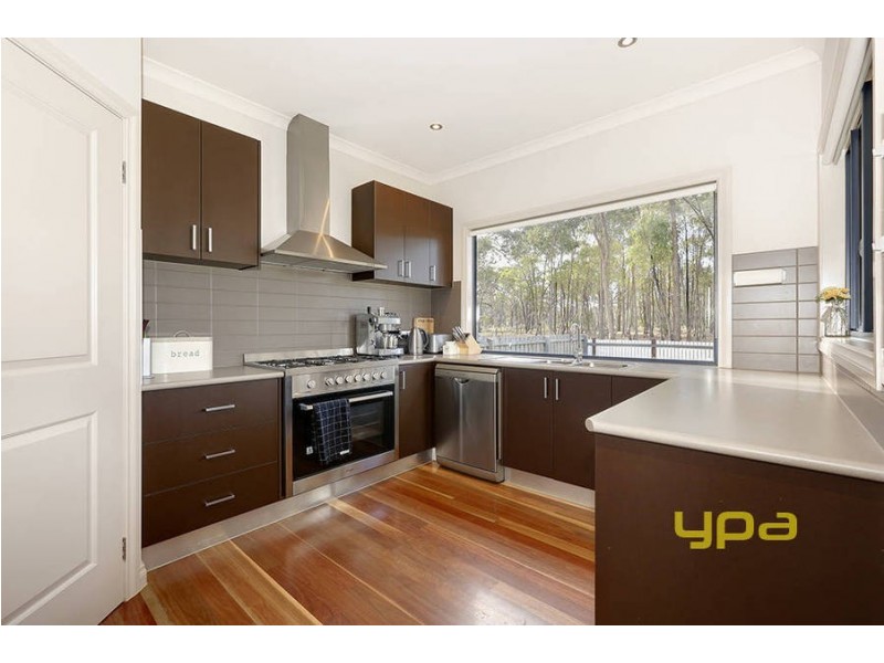 18 Erica Close, Eynesbury VIC 3338