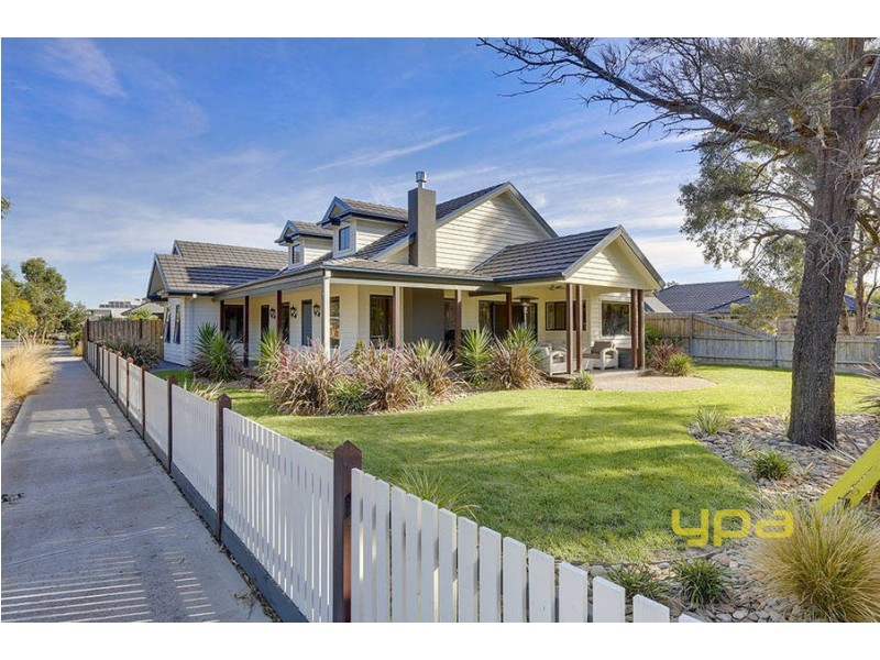 18 Erica Close, Eynesbury VIC 3338