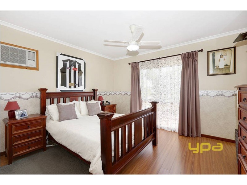 9 Gregory Place, Melton West VIC 3337