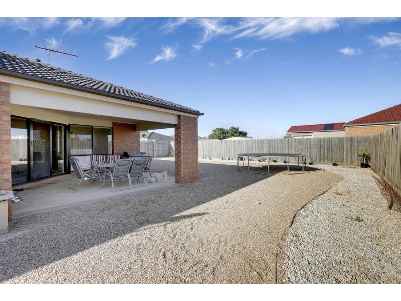 66 Black Knight Way, Kurunjang VIC 3337