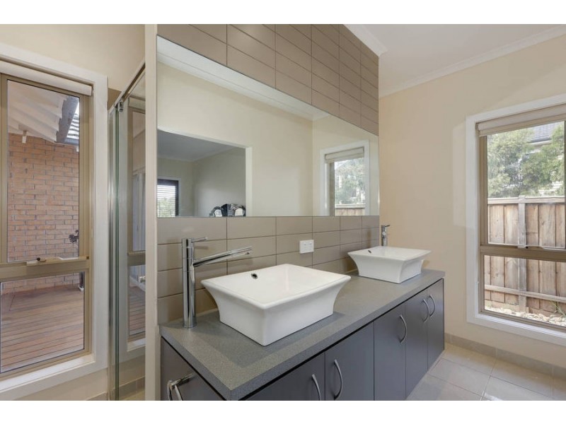 7 Kevington Drive, Eynesbury VIC 3338