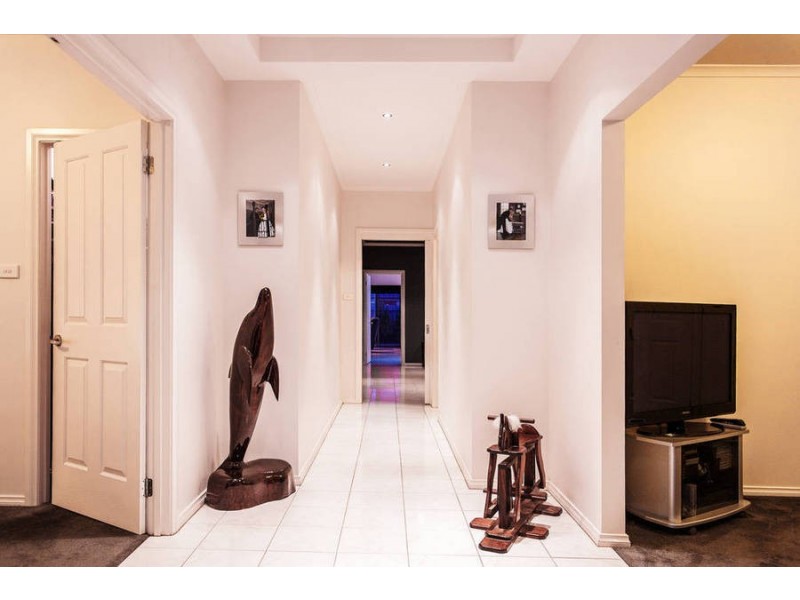 30 Brookfield Avenue, Brookfield VIC 3338