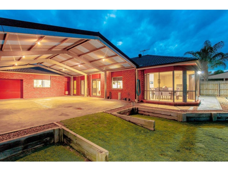 30 Brookfield Avenue, Brookfield VIC 3338