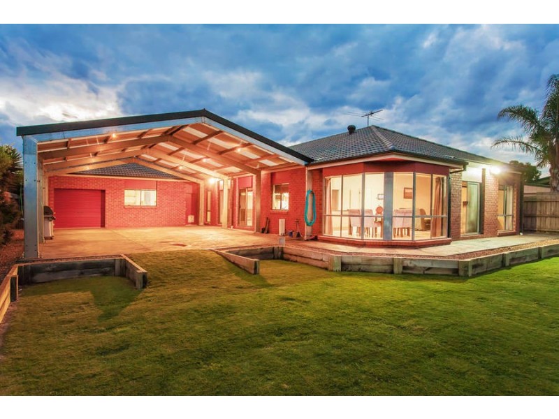 30 Brookfield Avenue, Brookfield VIC 3338