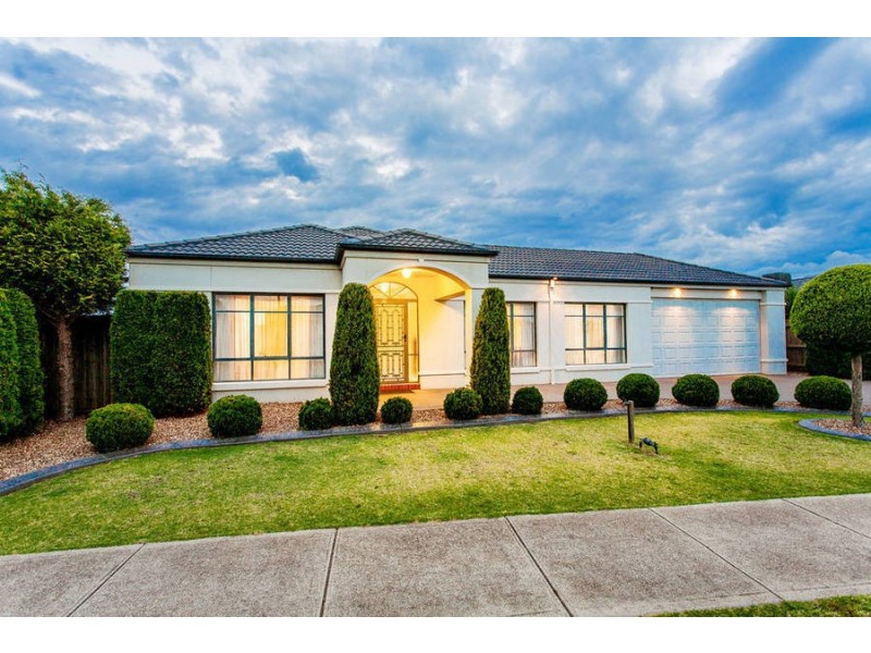 30 Brookfield Avenue, Brookfield VIC 3338