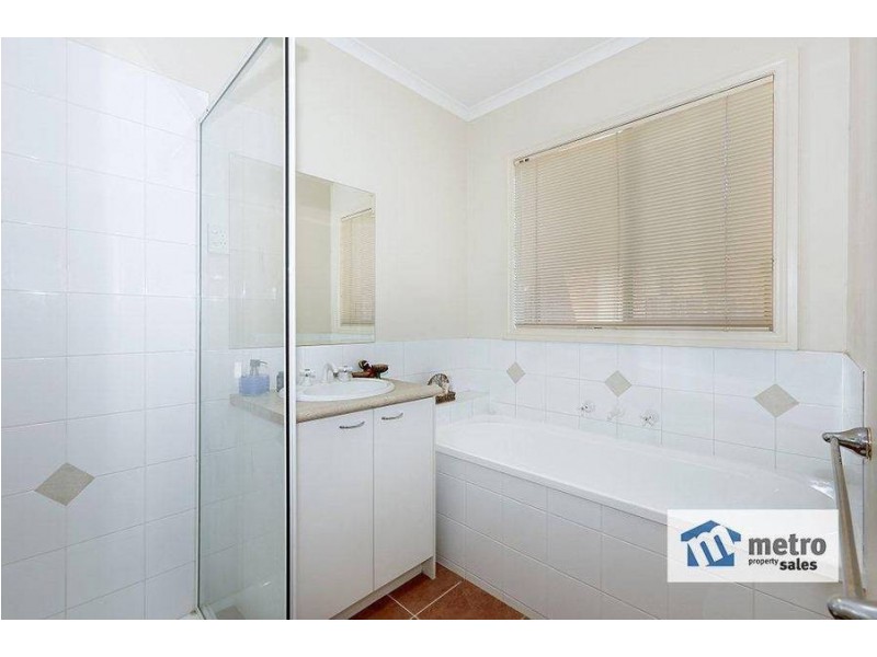 79 Caitlyn Drive, Melton West VIC 3337