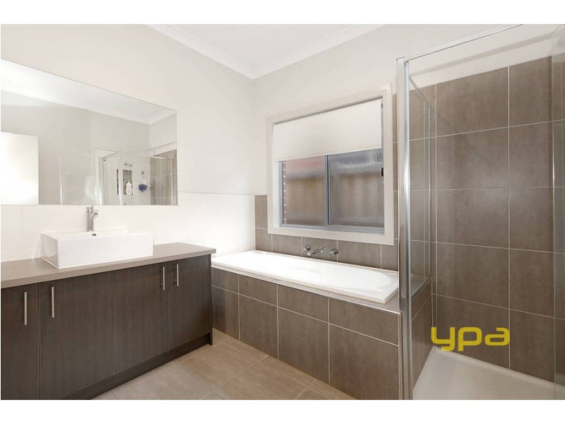 4 Twigrush Place, Brookfield VIC 3338