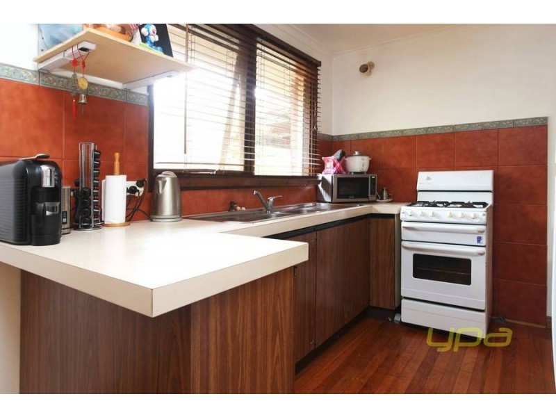 14 Bennett Street, Melton South VIC 3338