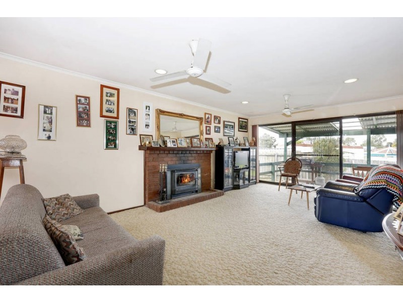 21 Judy Court, Melton VIC 3337