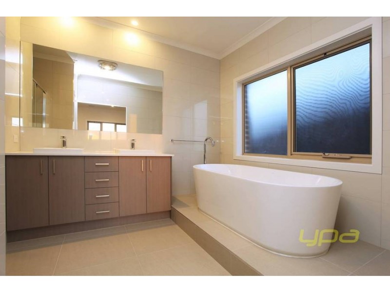 9 Corak Street, Eynesbury VIC 3338