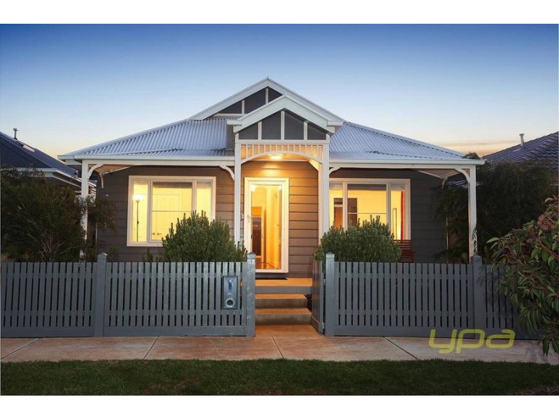 33 Eaglehawk Blvd, Eynesbury VIC 3338