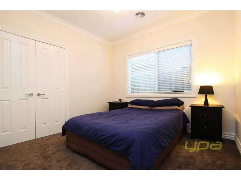 33 Eaglehawk Blvd, Eynesbury VIC 3338