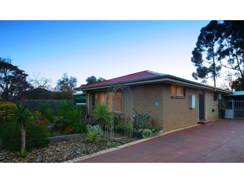 7 Kilmuir Place, Melton West VIC 3337