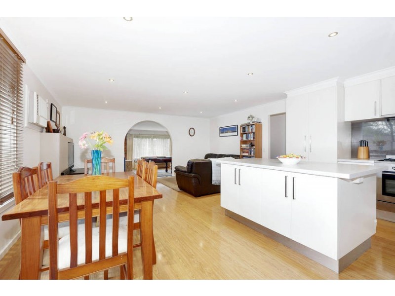 7 Kilmuir Place, Melton West VIC 3337