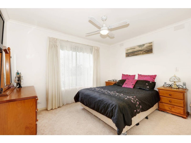 7 Kilmuir Place, Melton West VIC 3337