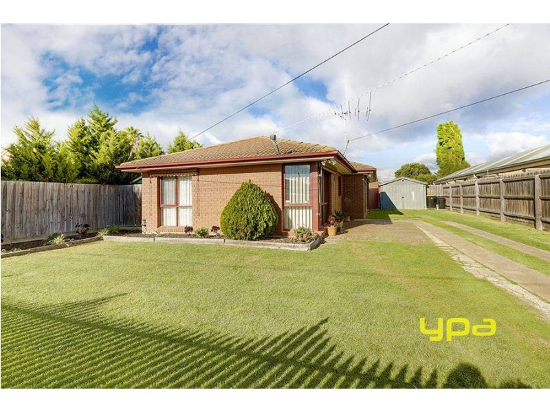 13 Morshead Street, Melton South VIC 3338