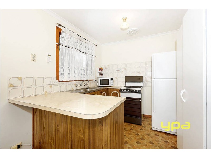 13 Morshead Street, Melton South VIC 3338