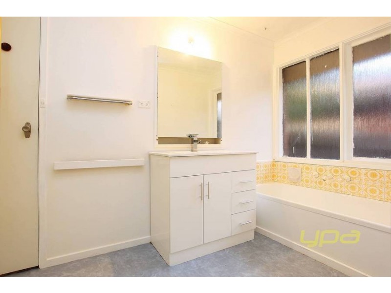 34 Inglis Street, Bacchus Marsh VIC 3340