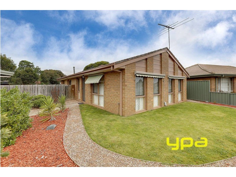 45 Black Dog Drive, Brookfield VIC 3338