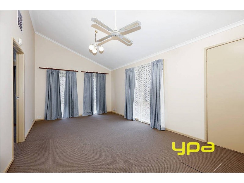 45 Black Dog Drive, Brookfield VIC 3338