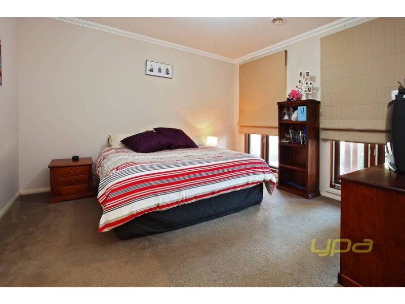 8 Trentham Drive, Eynesbury VIC 3338