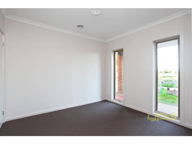 4 Lauriston Drive, Eynesbury VIC 3338