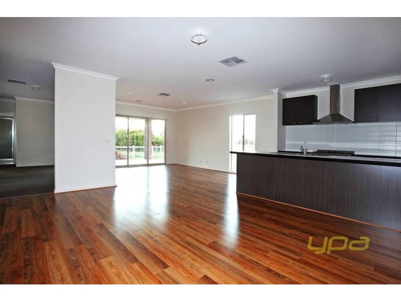 4 Lauriston Drive, Eynesbury VIC 3338