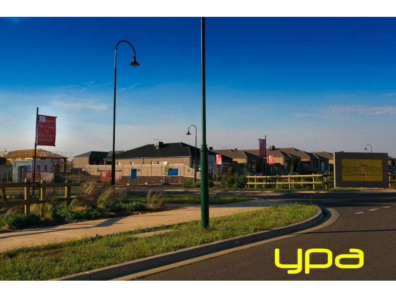 33 Riverbank Boulevard, Harkness VIC 3337